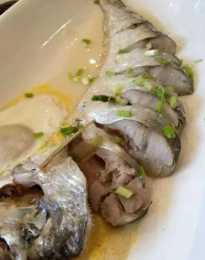 滿漢全席：江蘇傳統名菜“清蒸鰣魚”的用料與做法