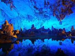 據傳易縣這個神秘洞穴與東海相通，已經16億年了！