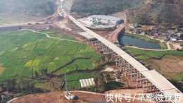 雲南在建一條高速，即將通車，為山區發展帶來人氣